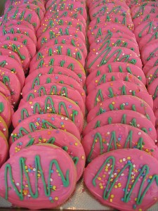 450px-pink_easter_cookies_with_green_squiggles